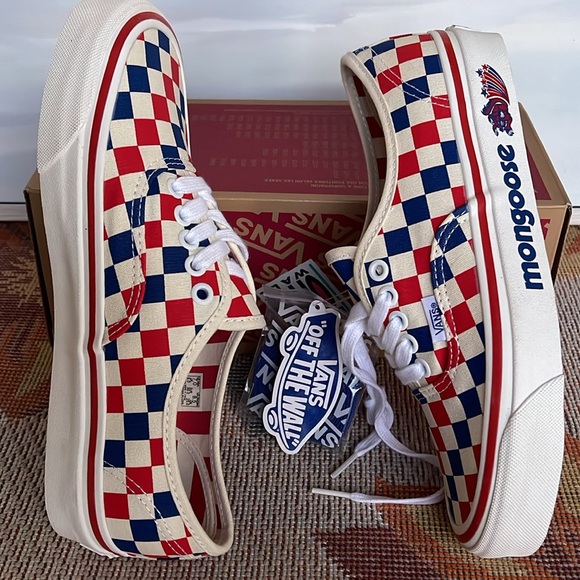 Vans WMNS Authentic 44 D
Our Legends Mongoose Red/ VN0A4BVYRDB
Sneakers - Picture 11 of 16